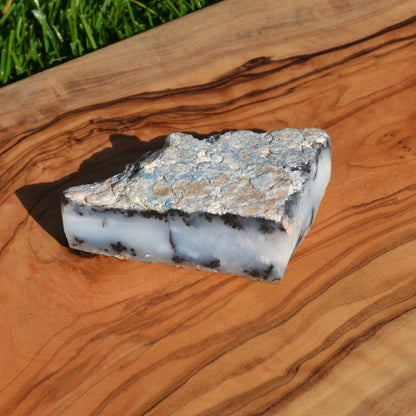 Dendritenopal Rohstein, teilpoliert