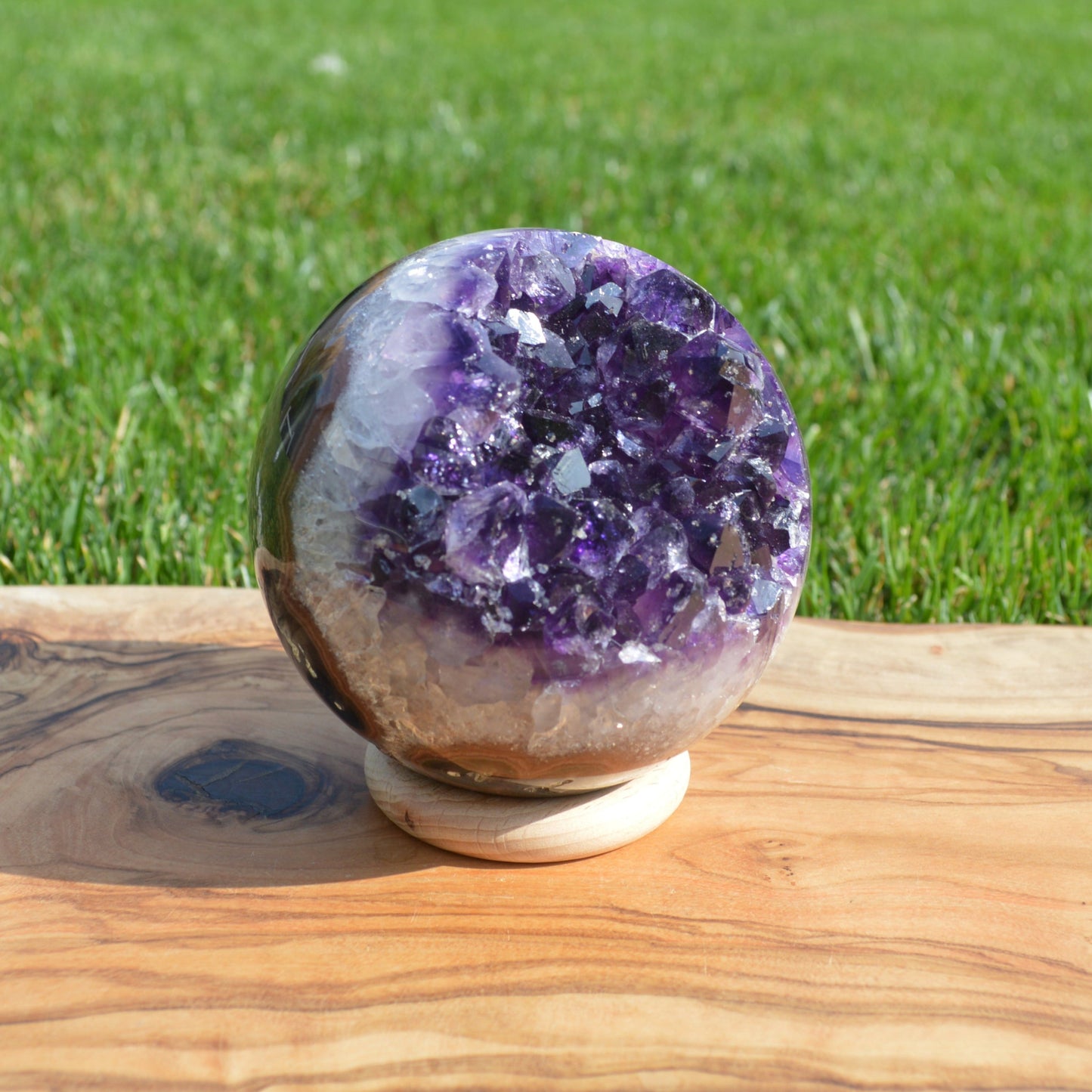 Druzy Amethyst Kugel 90mm aus Uruguay – Naturstein Einzelstück von Natural Crystals.