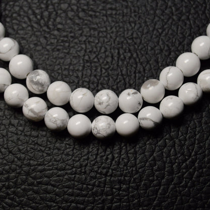 Echte Magnesit Kette mit Kristallperlen – 45 cm Edelstein Halskette. Nahansicht.