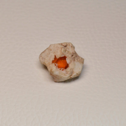 Feueropal in Matrix