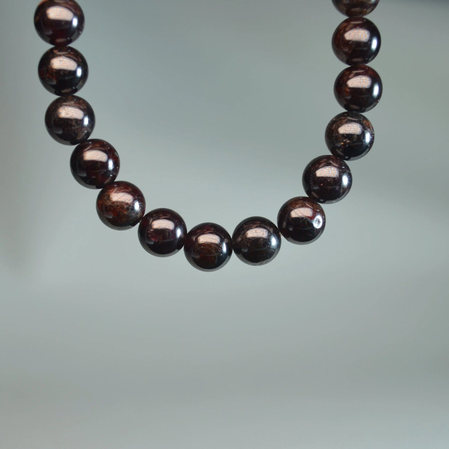 Almandin-Granat Armband (Dunkel) - 8mm