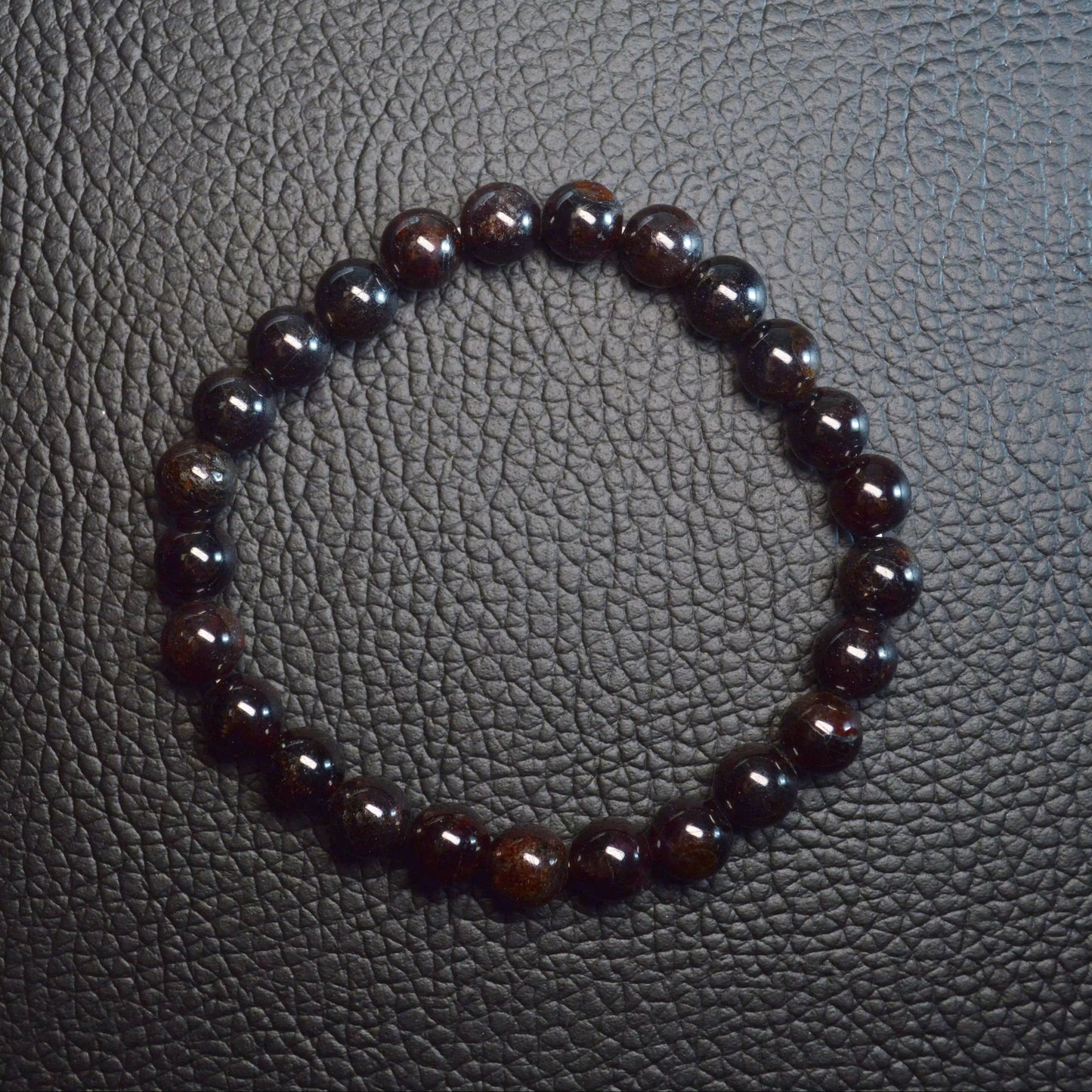 Almandin-Granat Armband (Dunkel) - 8mm
