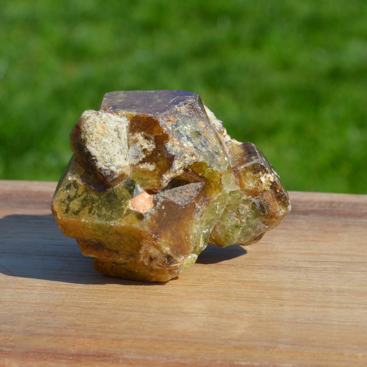 Grüner Granat (Grossular)