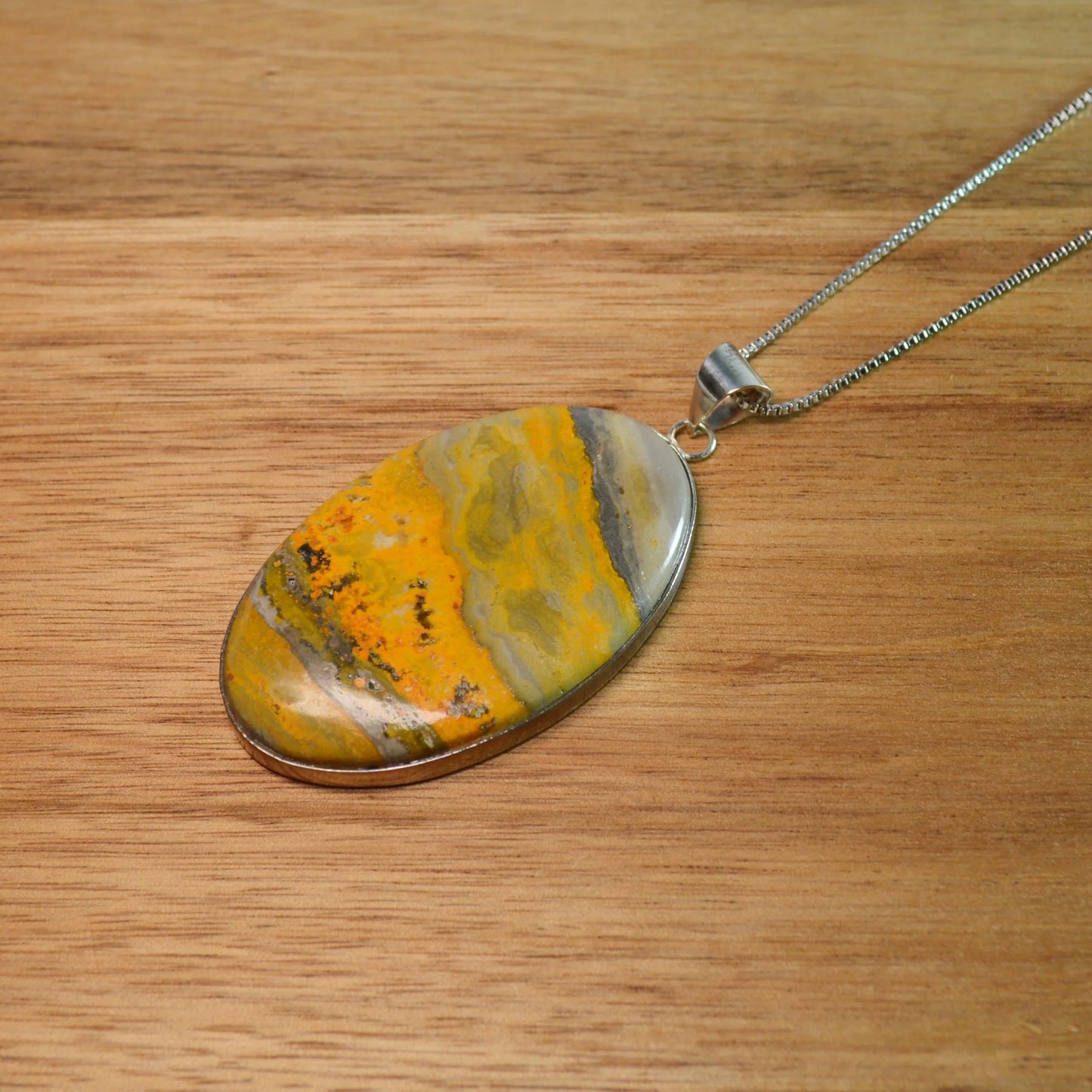 Hummel Jaspis Anhänger