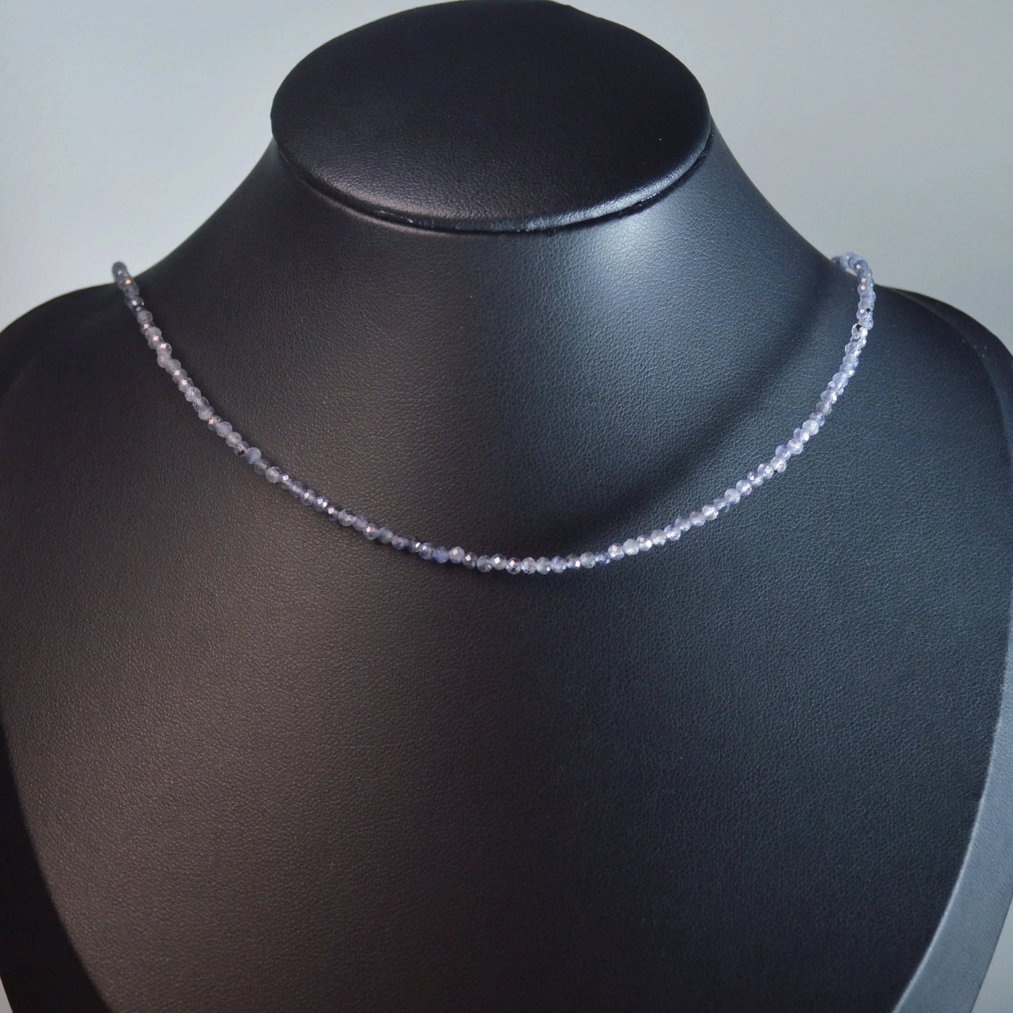 Iolith (Wassersaphir) Halskette 45cm - 2mm