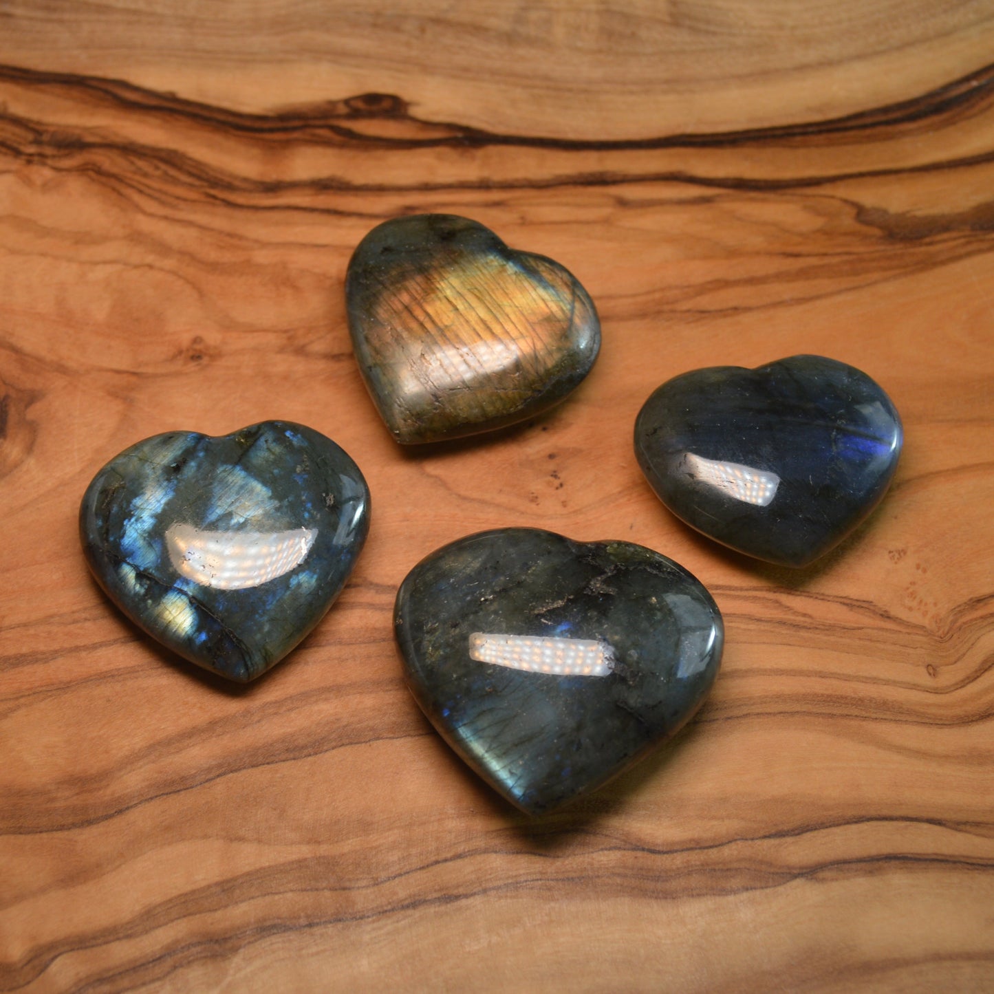 Labradorit Herz, verschiedene Größen