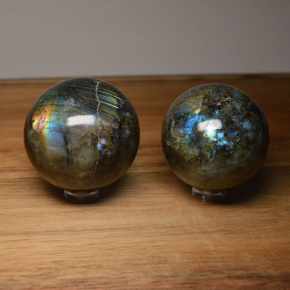 Labradorit Kugel, verschiedene Größen