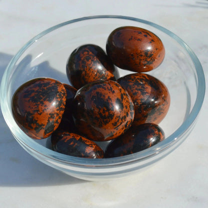 Mahagoni-Obsidian Trommelstein