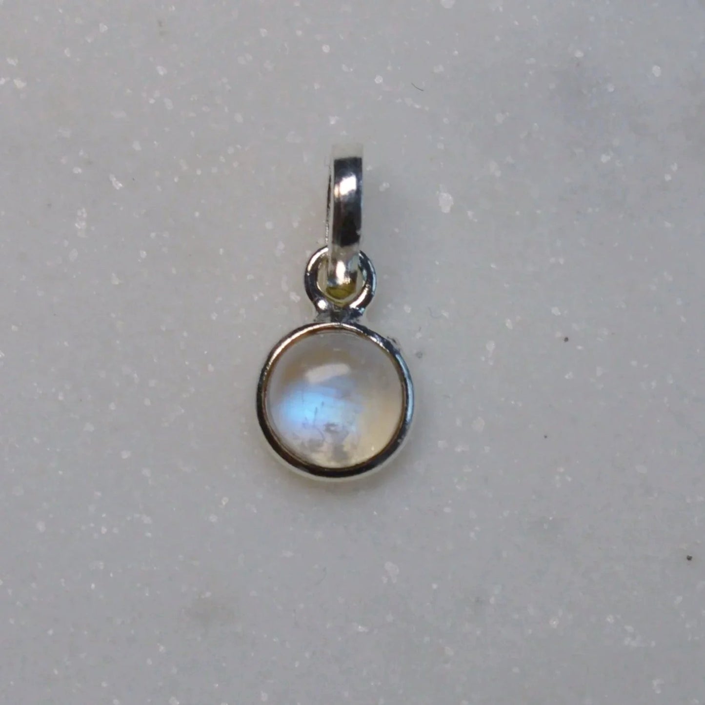 Regenbogenmondstein (weißer Labradorit) Anhänger