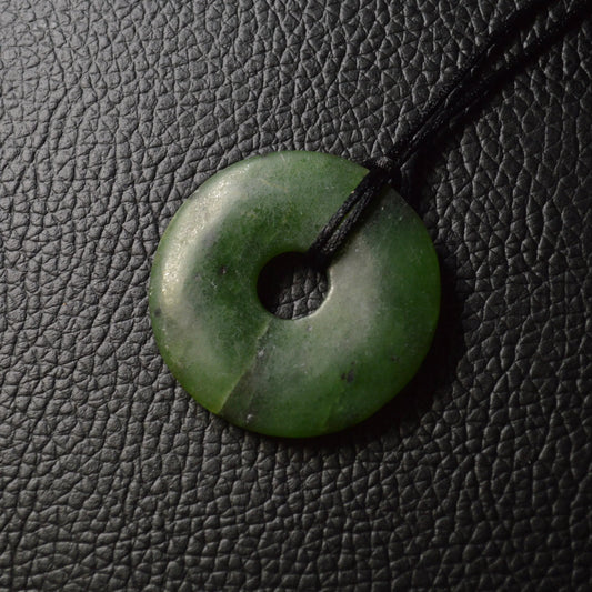 Nephrit Jade Donut - 40mm
