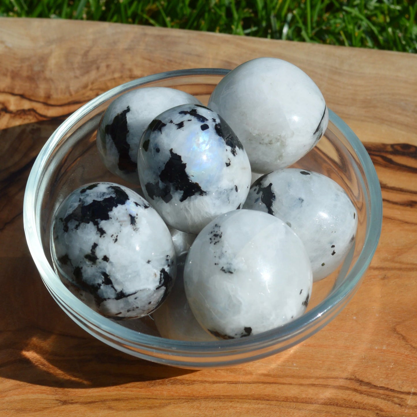 Regenbogenmondstein (weißer Labradorit) Trommelstein, verschiedene Größen