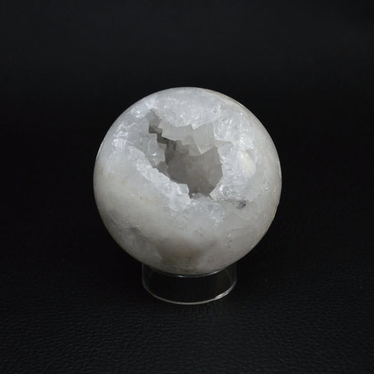 Druzy weißer Achat Kugel 61mm