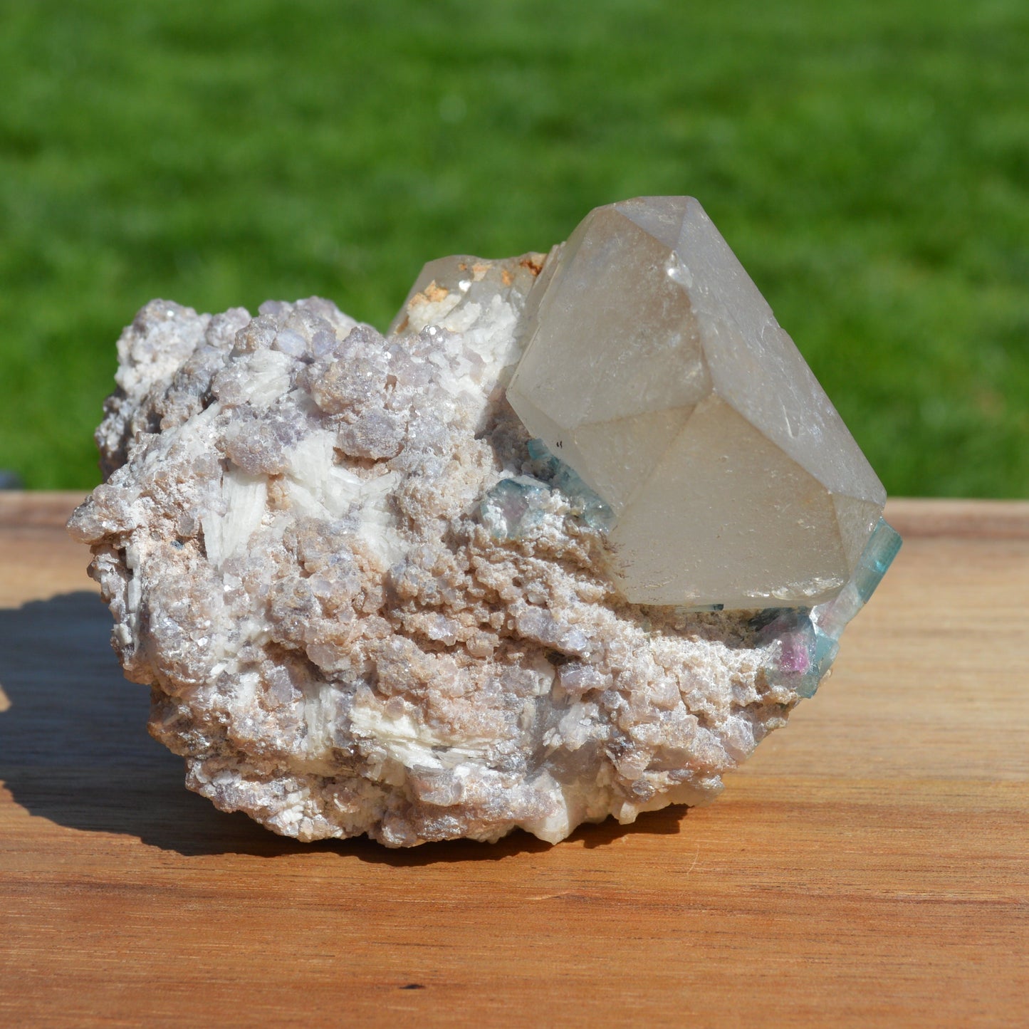 Bergkristall-Stufe mit Bicolor-Turmalinen