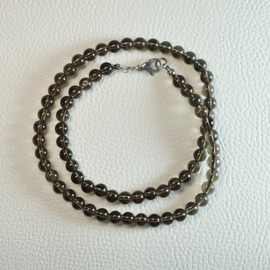 Rauchquarz Halskette aus 6mm Natursteinperlen, 45 cm lang, mit Metallverschluss – Edelsteinschmuck.