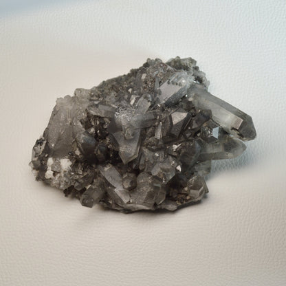 Rauchquarz Stufe mit Rutil