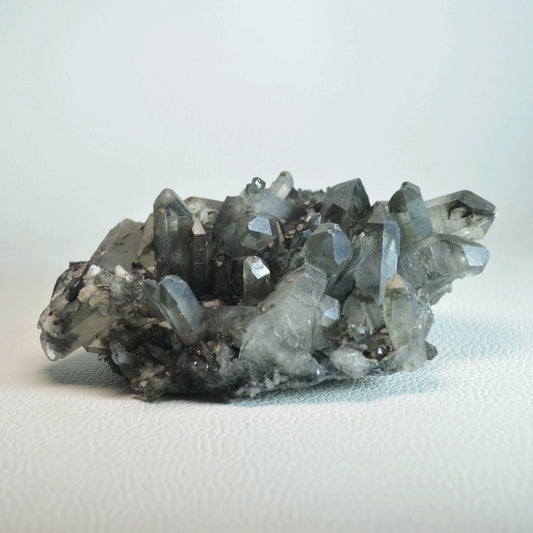Rauchquarz Stufe mit Rutil