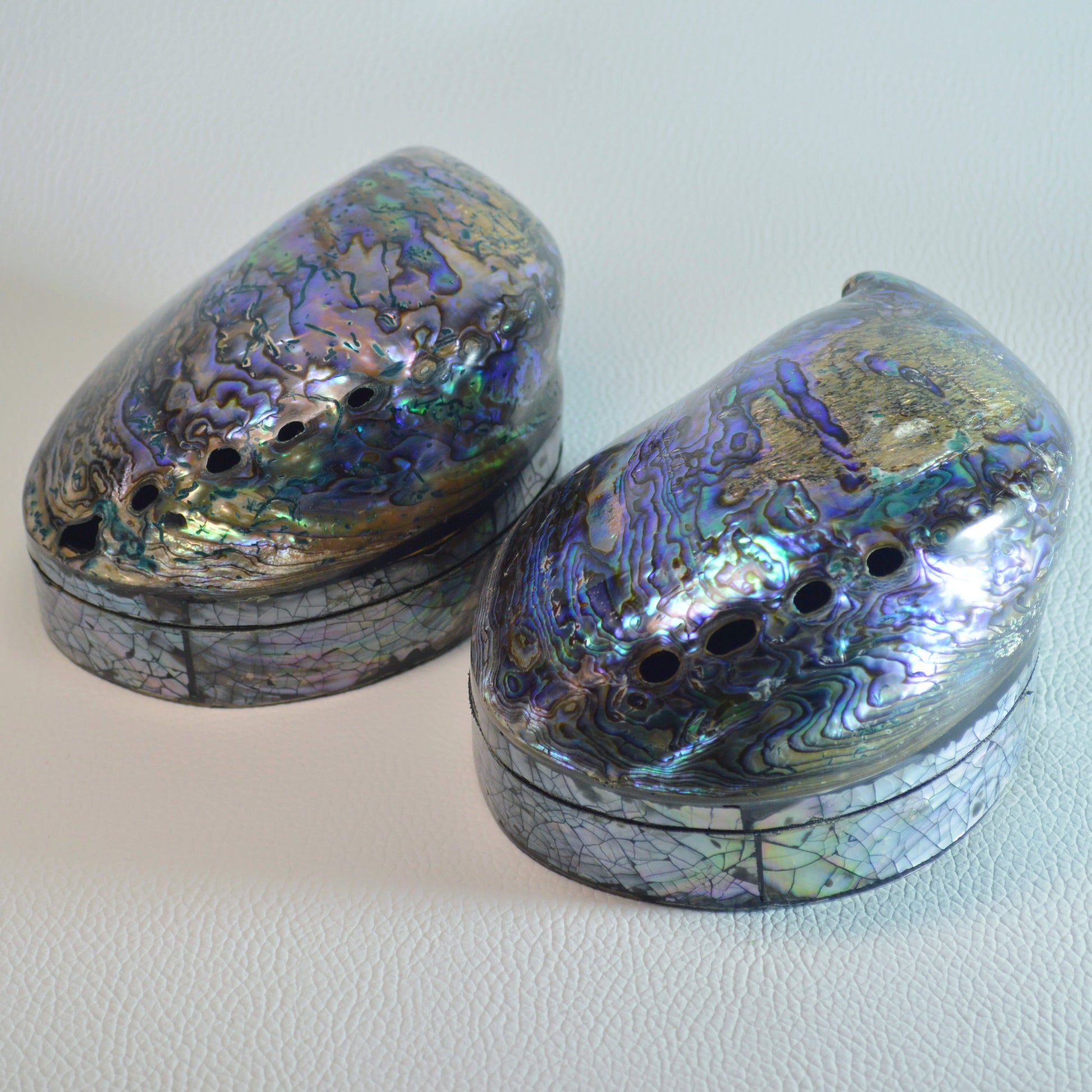 Hochwertige Regenbogen Abalone Schmuckschatulle mit Perlmutt, verantwortungsvoll geerntet.