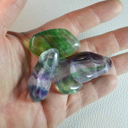 Regenbogenfluorit Trommelstein