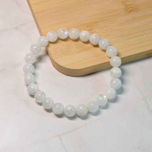 Regenbogenmondstein (weißer Labradorit) Armband mit 8mm Perlen, Einzelansicht.