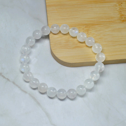 Regenbogenmondstein (weißer Labradorit) Armband mit hochwertigen 8mm Perlen, Einzelansicht.