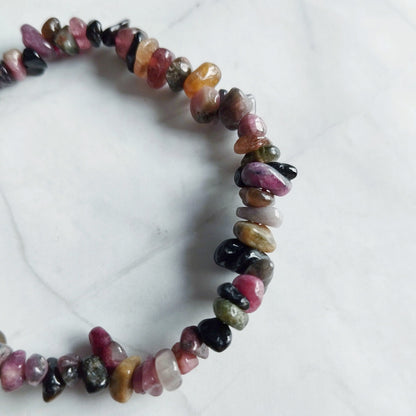 Mehrfarbiges Turmalin Splitterarmband