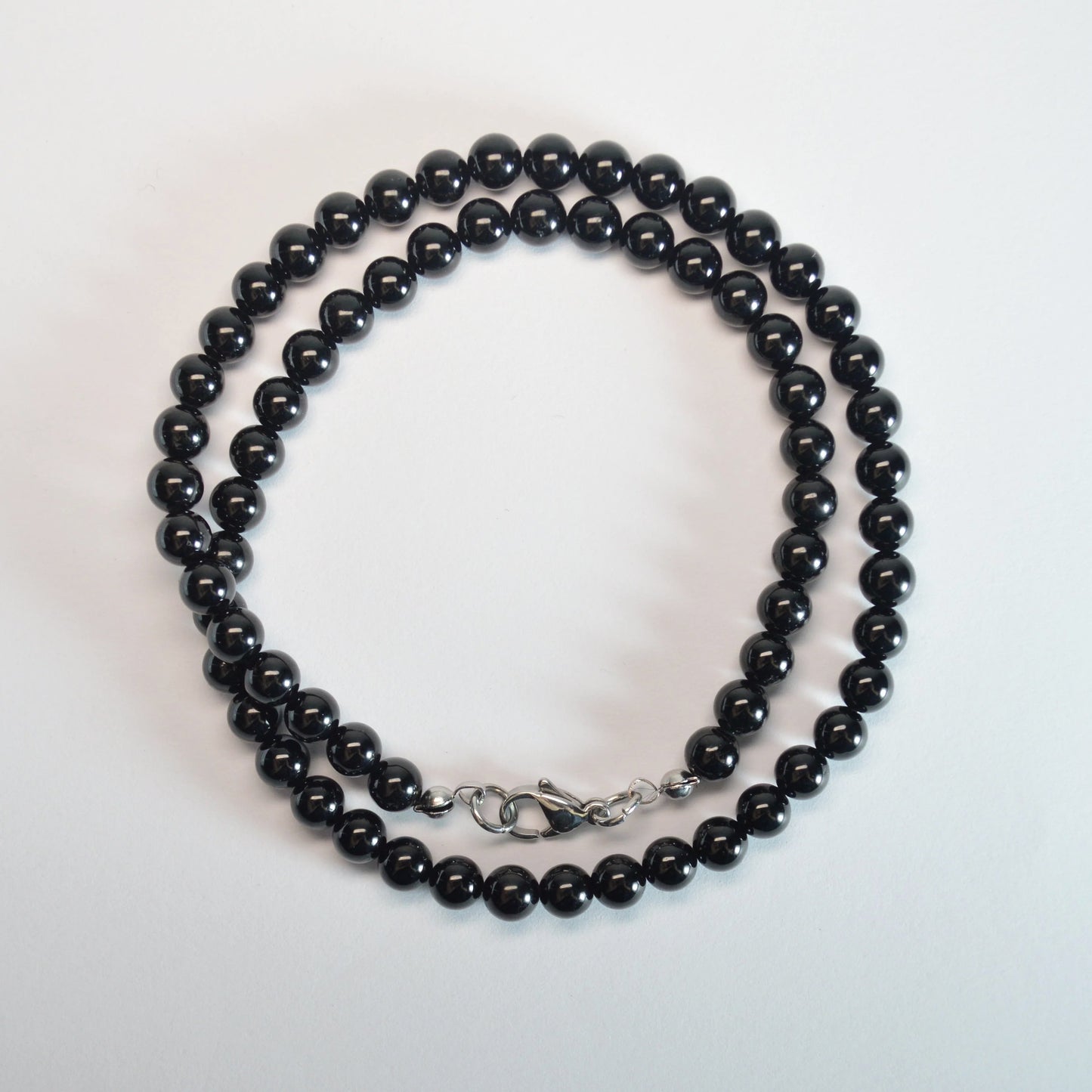 Schwarzer Turmalin Schörl Halskette aus 6mm Natursteinperlen – schützender Edelsteinschmuck in hochwertiger Verarbeitung.