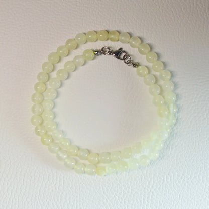 Elegante Serpentin Kette mit 6mm Kristallperlen – perfekt als Geschenk oder für den Alltag.