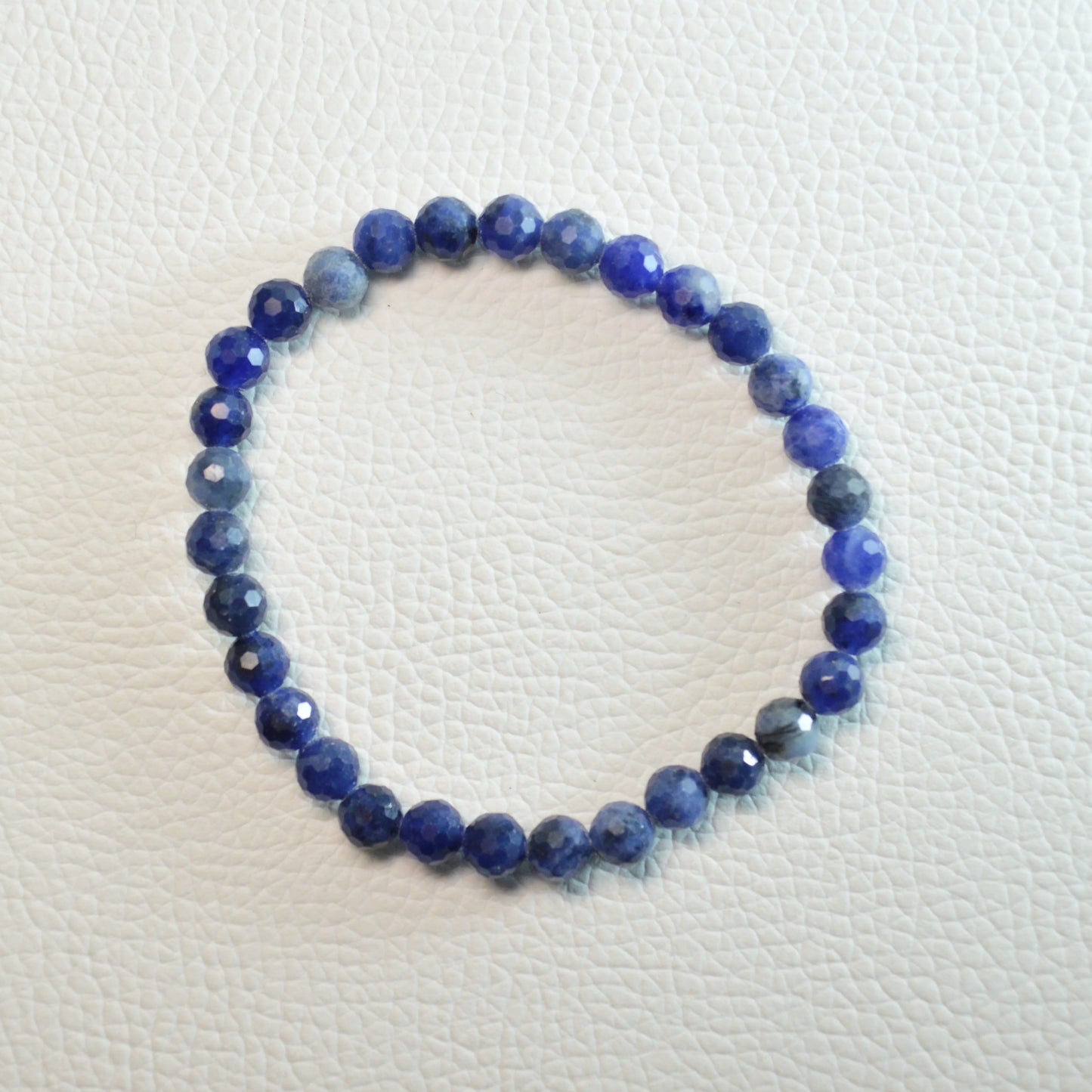 Sodalith Armband (facettiert) - 6mm