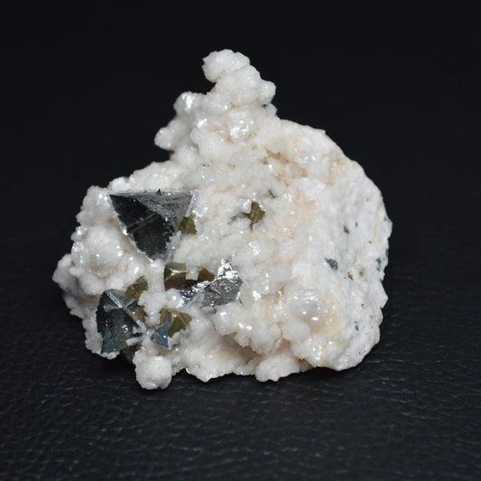 Tetraedrit auf Dolomit Stufe