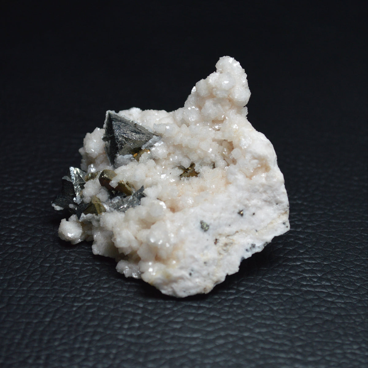 Tetraedrit auf Dolomit Stufe
