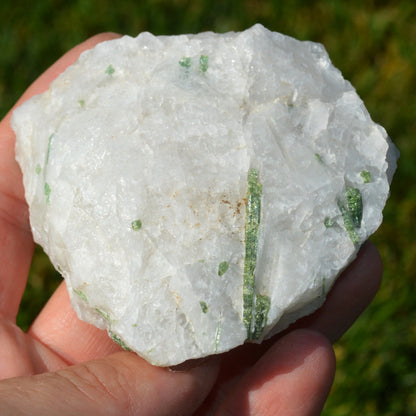 Verdelith-Turmalin in Quarz (Klein)