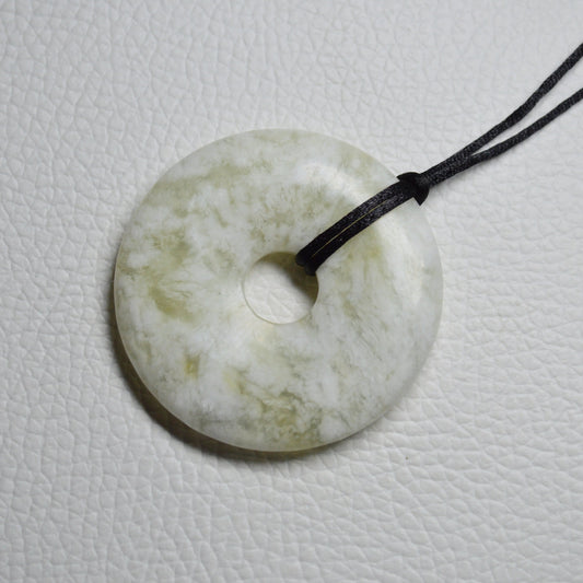 Wölkchen-Jade Donut - 45mm