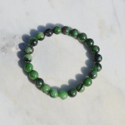 Zoisit Armband mit Rubininklusion - 8mm